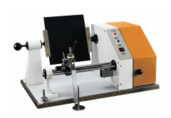 İPLİK İNCELEME MAKİNESİ YG381